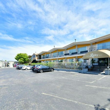 The Freeport Inn And Marina Экстерьер фото
