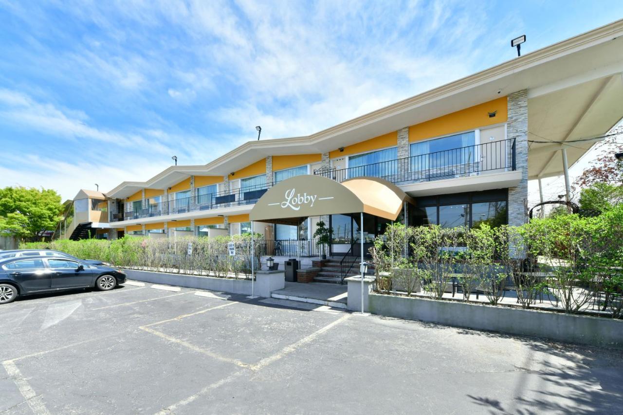 The Freeport Inn And Marina Экстерьер фото